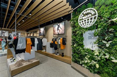 adidas v&a waterfront